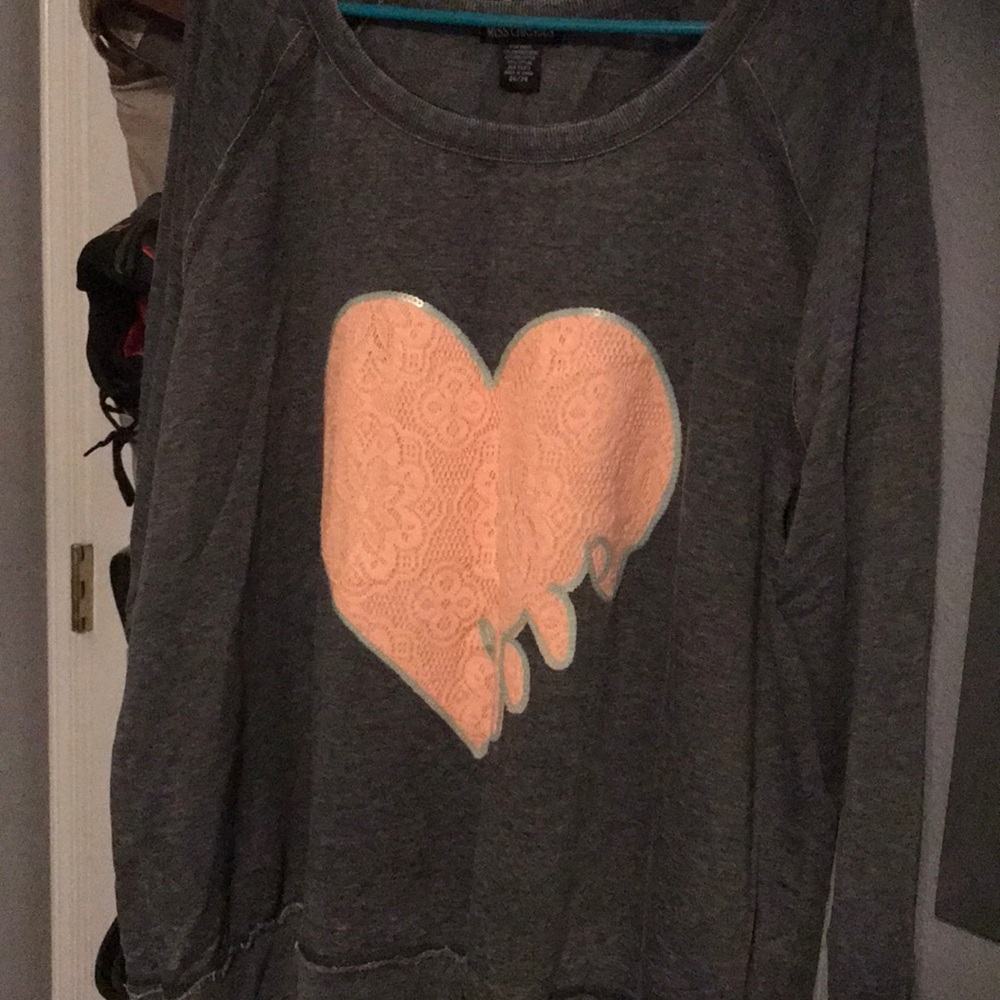 Sweatshirt